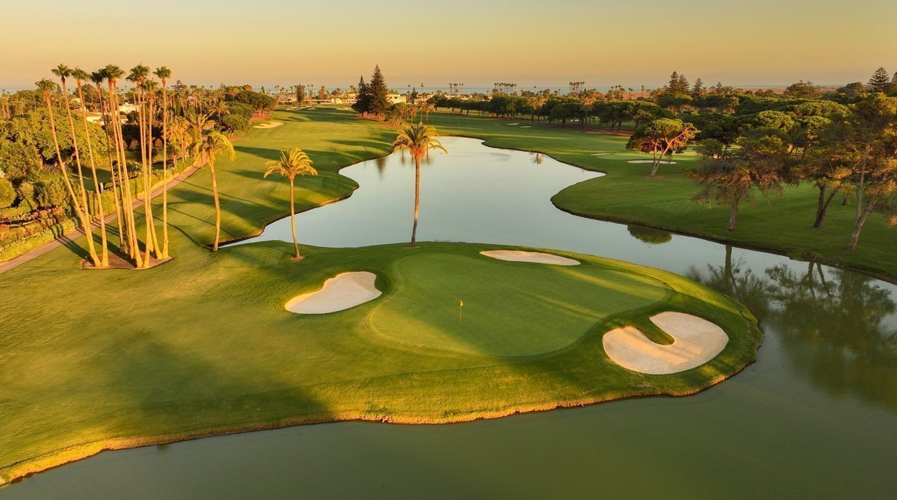The Real Club de Golf Sotogrande adds flavor to the Estrella Damm N.A. Andalucía Masters