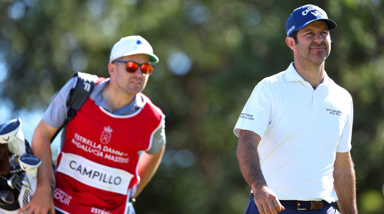 Jorge Campillo and his caddie, Jesús Legarrea, in the second round at Real Club de Golf Sotogrande (credit © Getty Images)